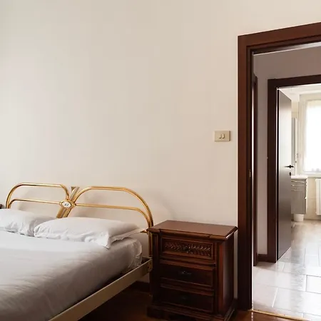 Apartament Casa Klimt - 10 Minuti Dal Duomo Mediolan